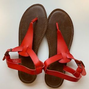 LIKE NEW SANDALS